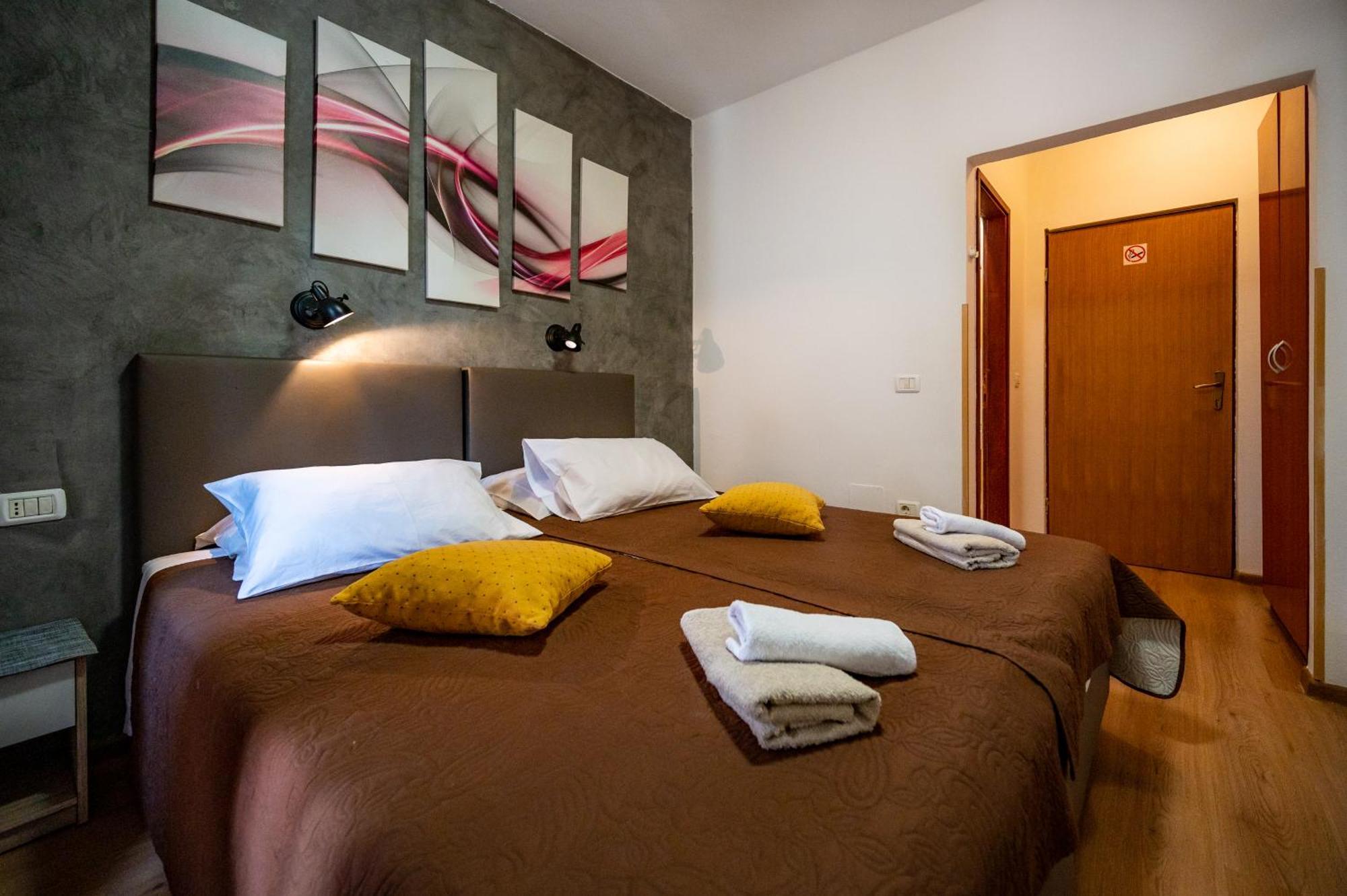 Sonia Rooms Pola Esterno foto